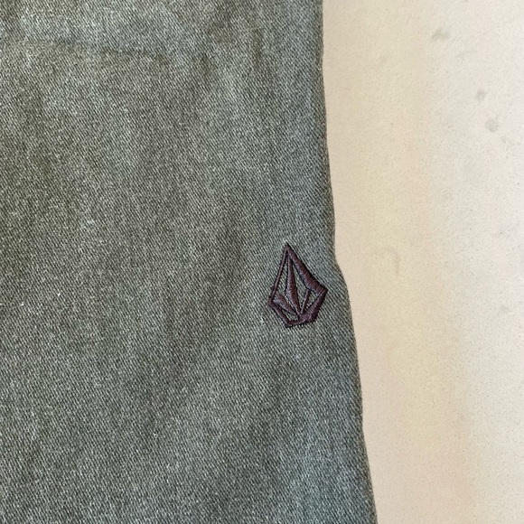 •Volcom• true to this green Vmonty pants - Picture 7 of 8
